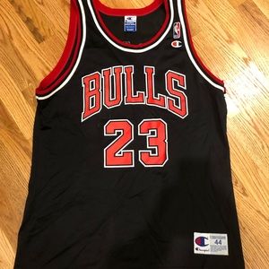 Vintage Michael Jordan Jersey Size 44 Bulls